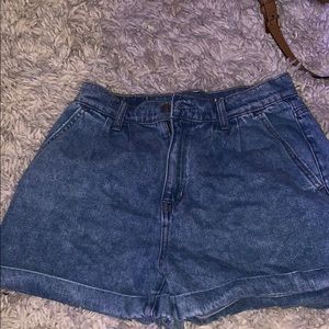 super cute american eagle shorts